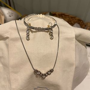 This listing is a duplicate and I cannot figure out how to remove it.